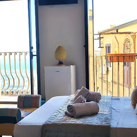 Domina Palace Penzion 3*